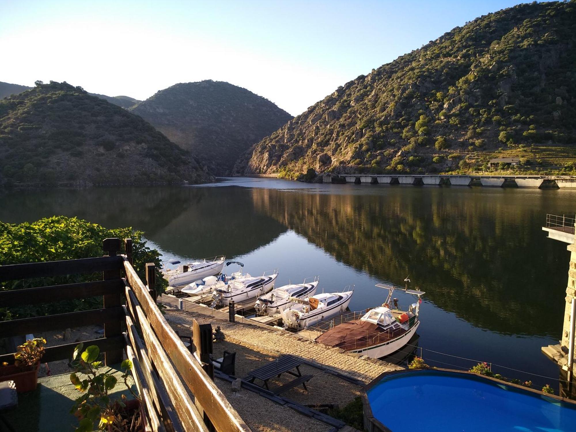 Douro Yacht Charter & Bungalows Sao Joao da Pesqueira Exterior photo