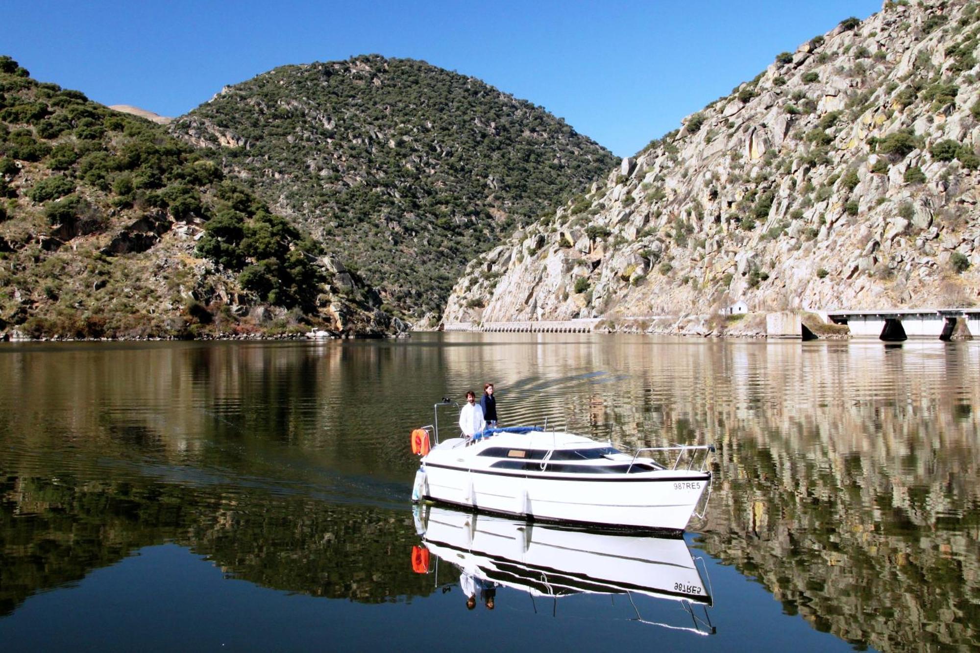 Douro Yacht Charter & Bungalows Sao Joao da Pesqueira Room photo