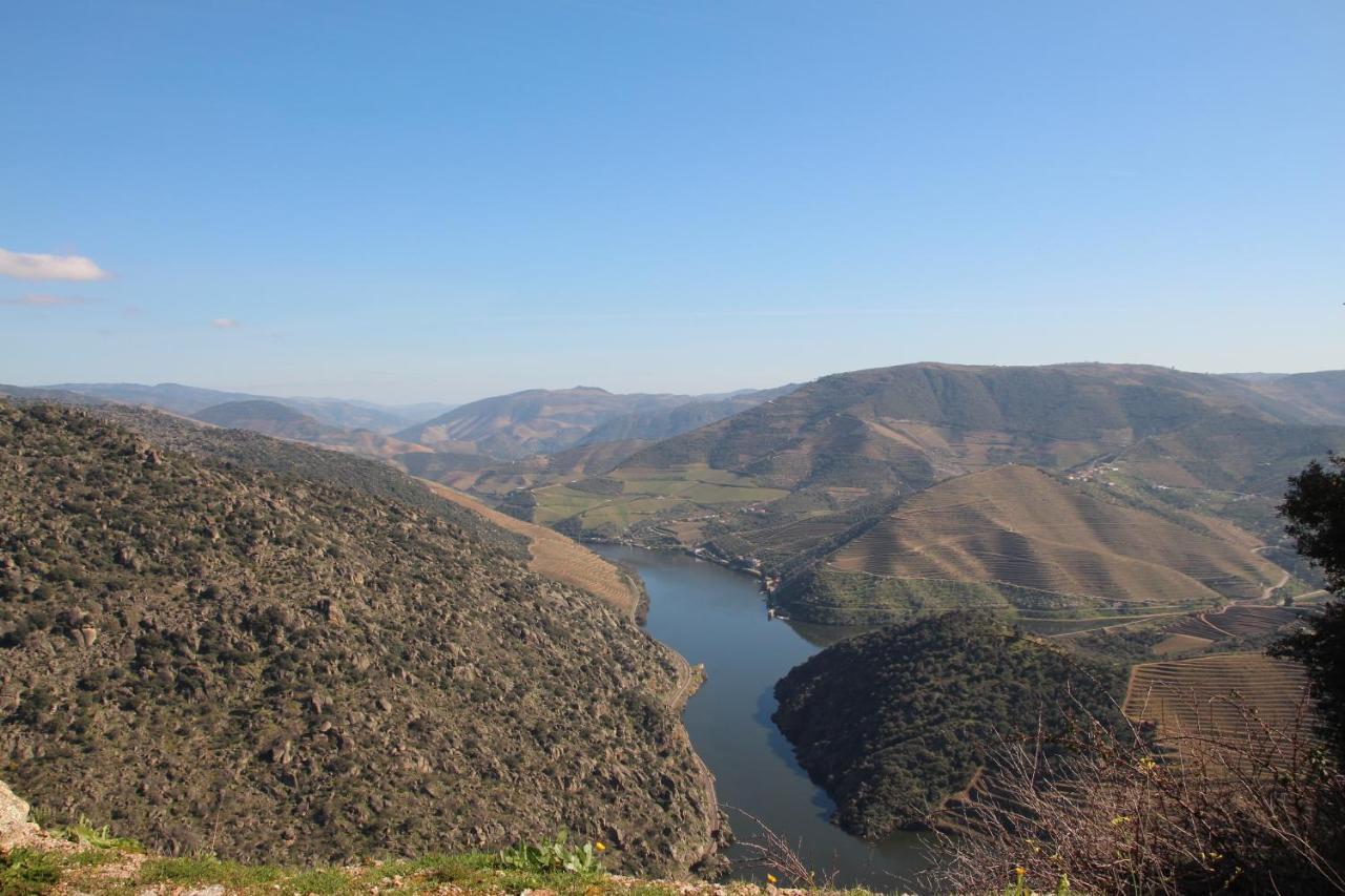 Douro Yacht Charter & Bungalows Sao Joao da Pesqueira Exterior photo